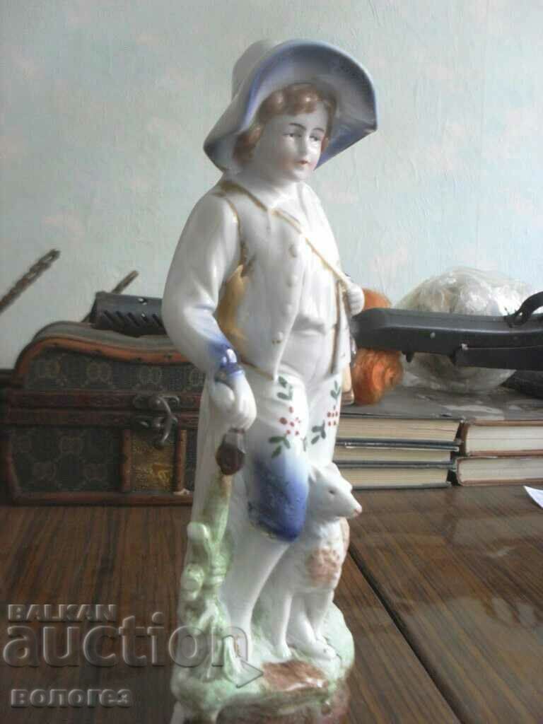 Porcelain figurine with price 35.00 BGN | € 17.90 Porcelain figurine with price 35.00 BGN | € 17.90