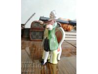 Porcelain figurine - violinist