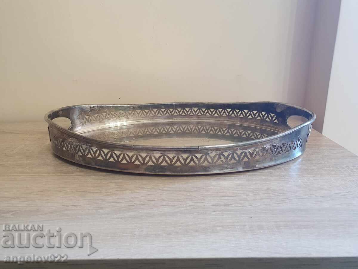 Доставка на Посребрен метален поднос!!!