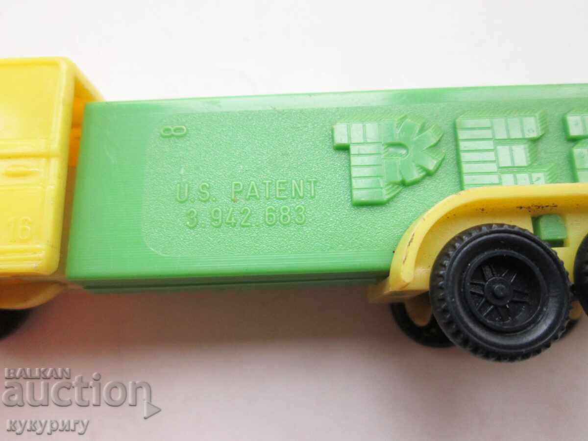 Σταρ δοχείο καραμέλας PEZ παιχνίδι φορτηγό Αυστρία με τιμή 25.00 BGN | € 12.78 Σταρ δοχείο καραμέλας PEZ παιχνίδι φορτηγό Αυστρία με τιμή 25.00 BGN | € 12.78