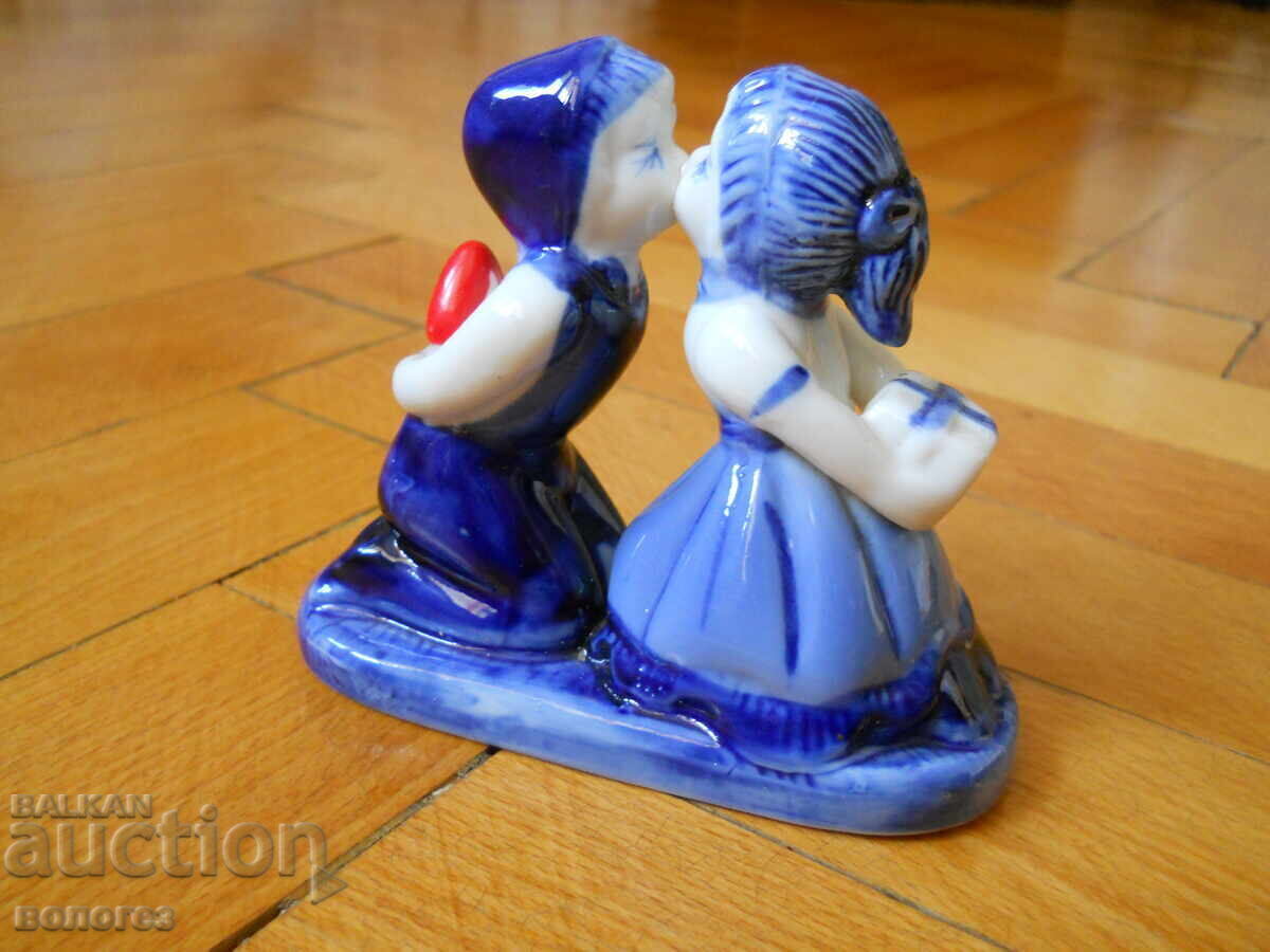 Auction  Porcelain figurine "I love you" - Holland