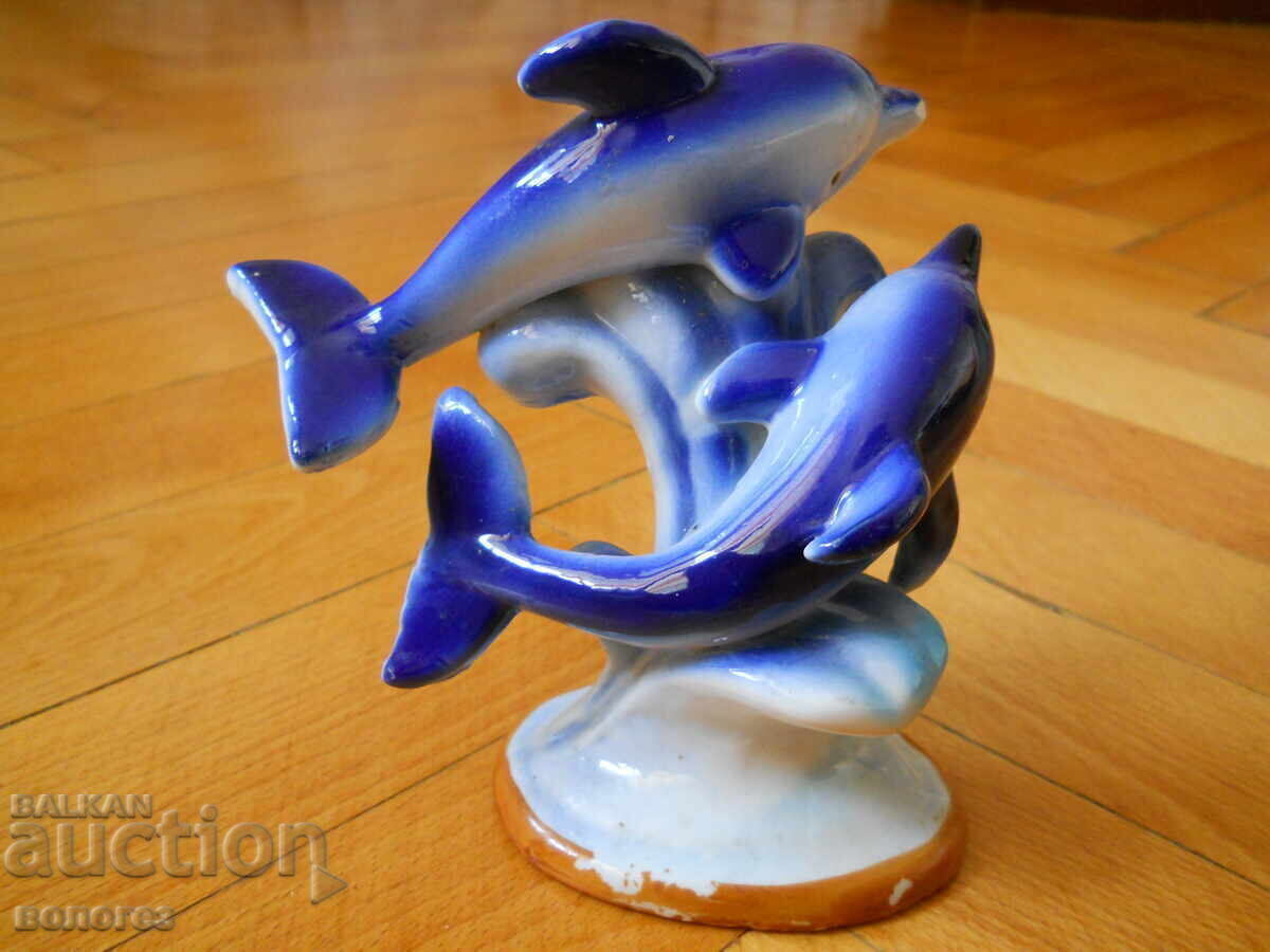 Statuetă din porțelan "Delfini"