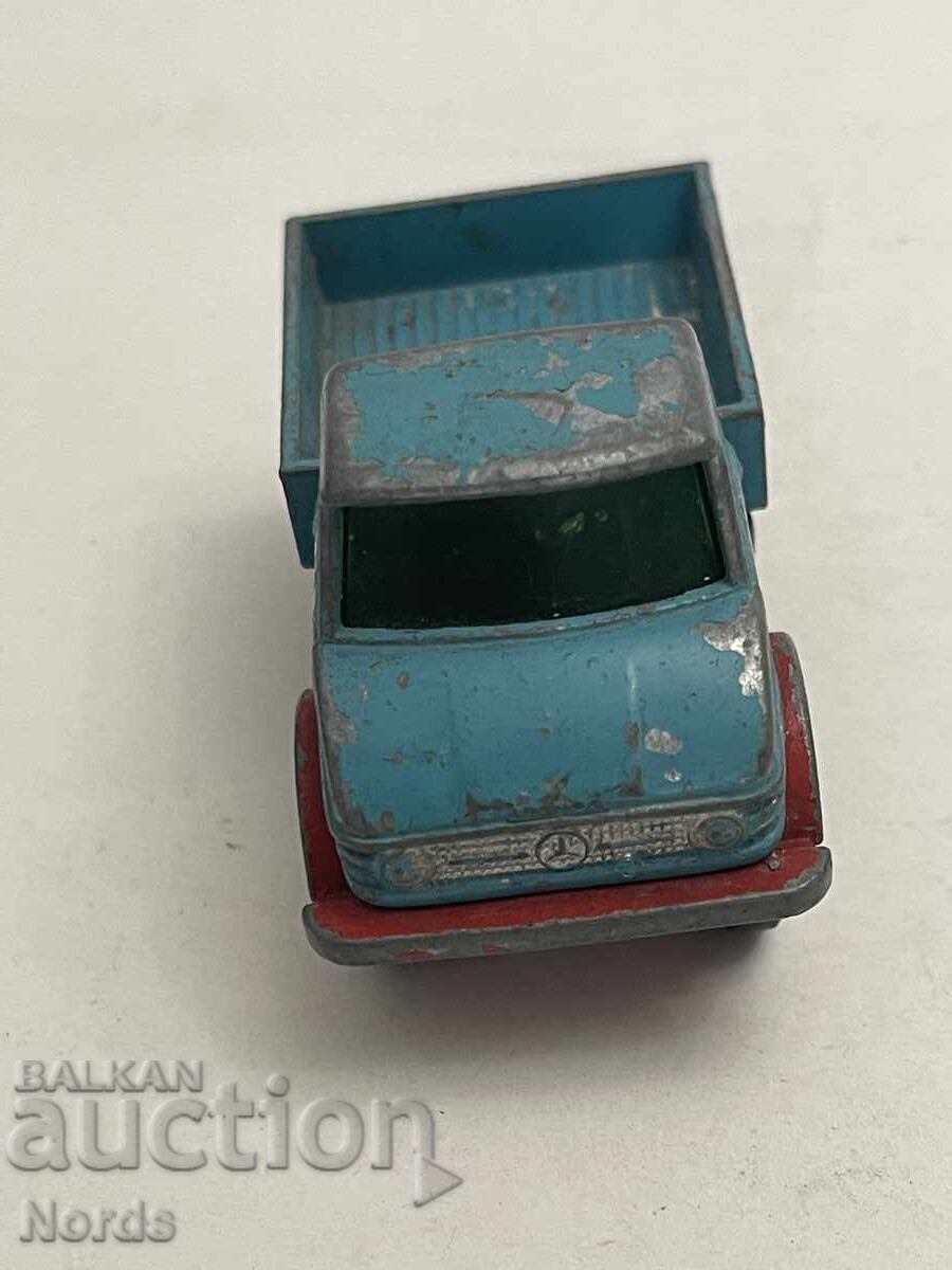 Количка MATCHBOX с цена 5.00 лв. | € 2.56 Количка MATCHBOX с цена 5.00 лв. | € 2.56