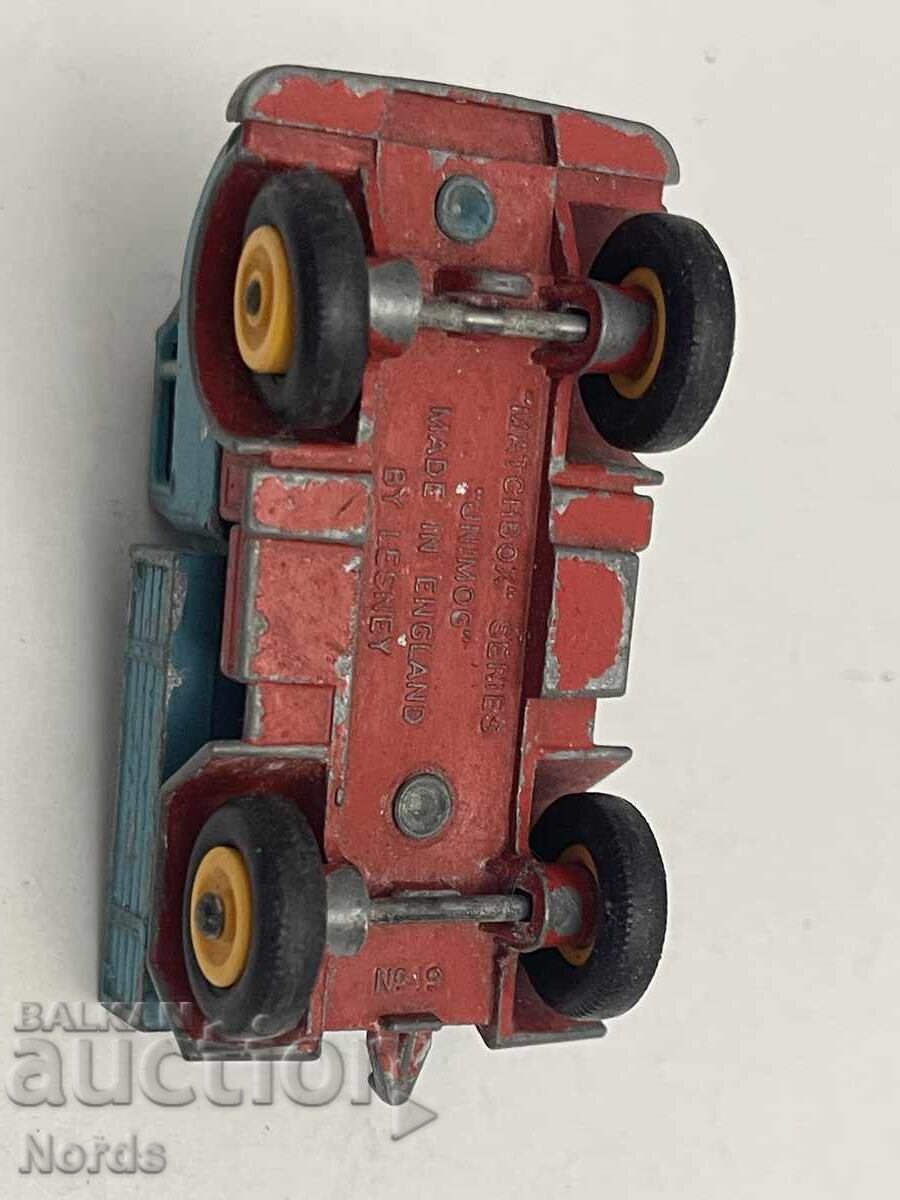 Количка MATCHBOX - 5 Количка MATCHBOX - 5