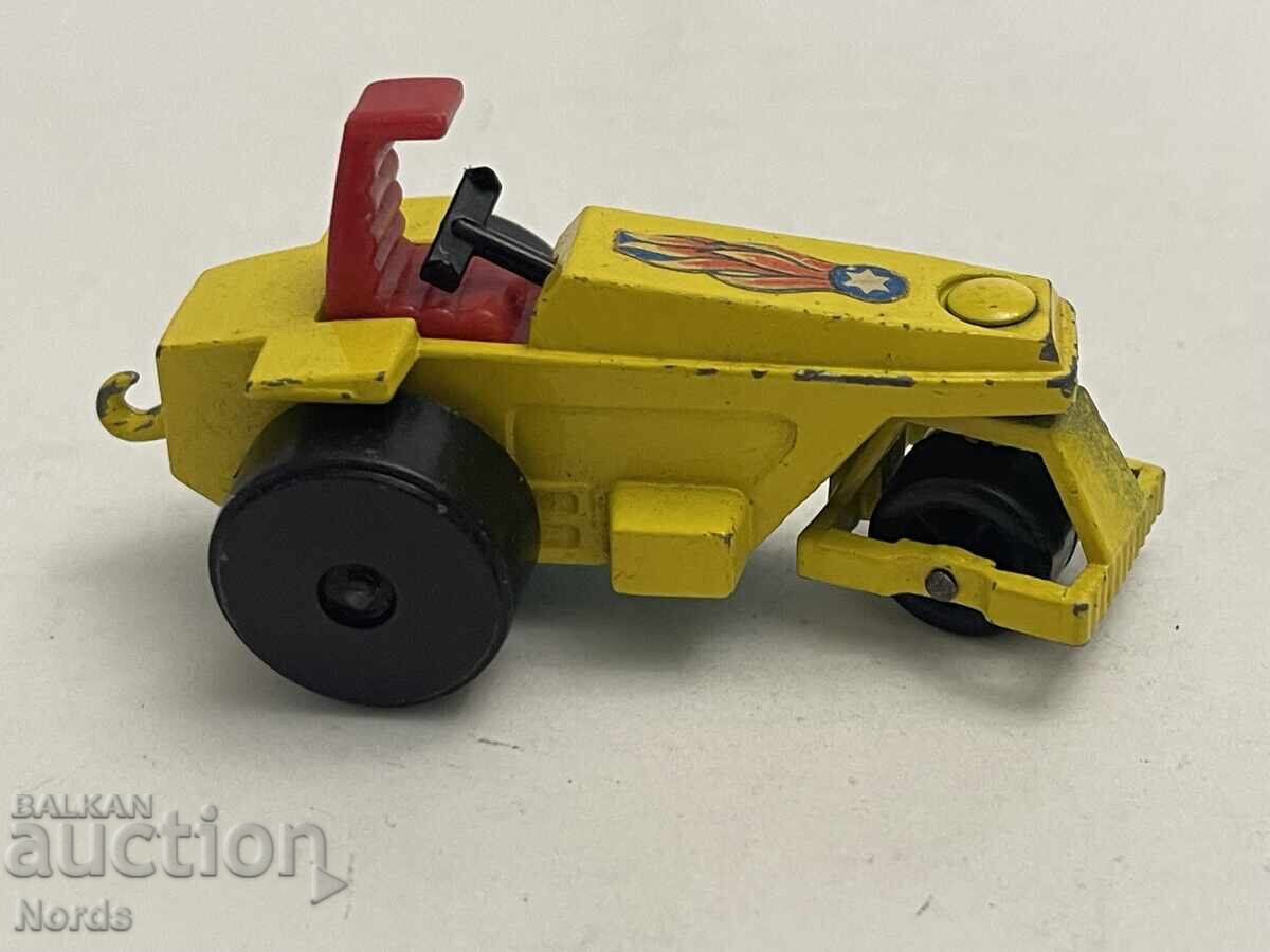 Auction MATCHBOX trolley Auction MATCHBOX trolley