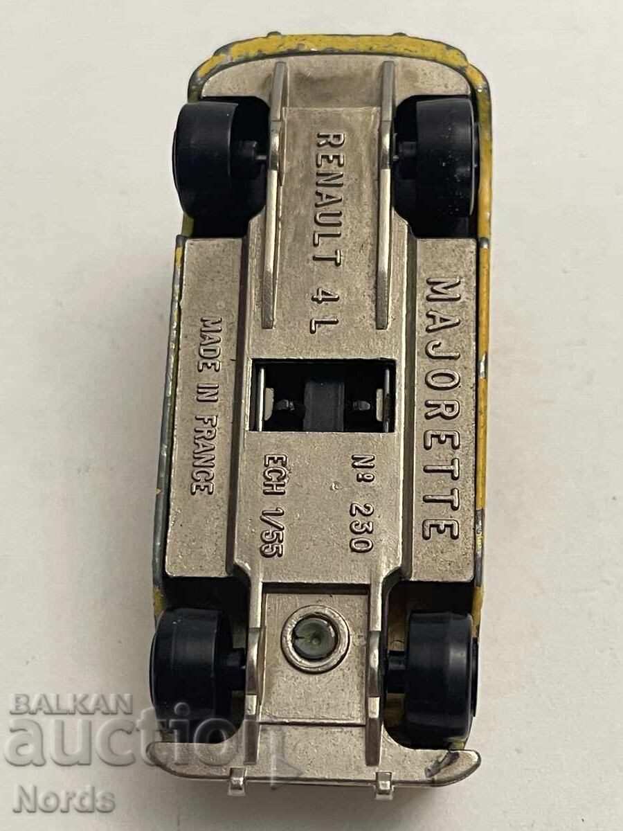 Ένα μεταλλικό καρότσι - 5