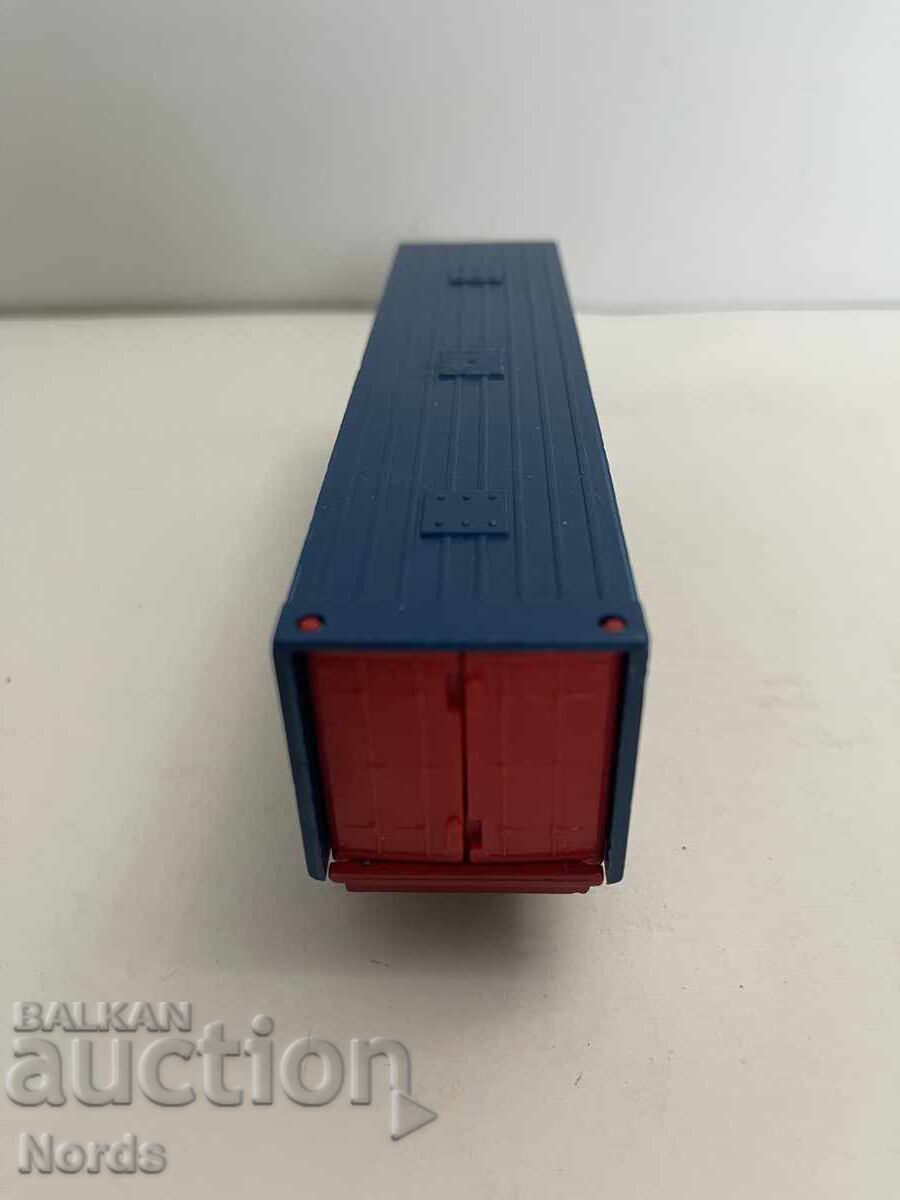 A metal cart with price 5.00 BGN | € 2.56 A metal cart with price 5.00 BGN | € 2.56