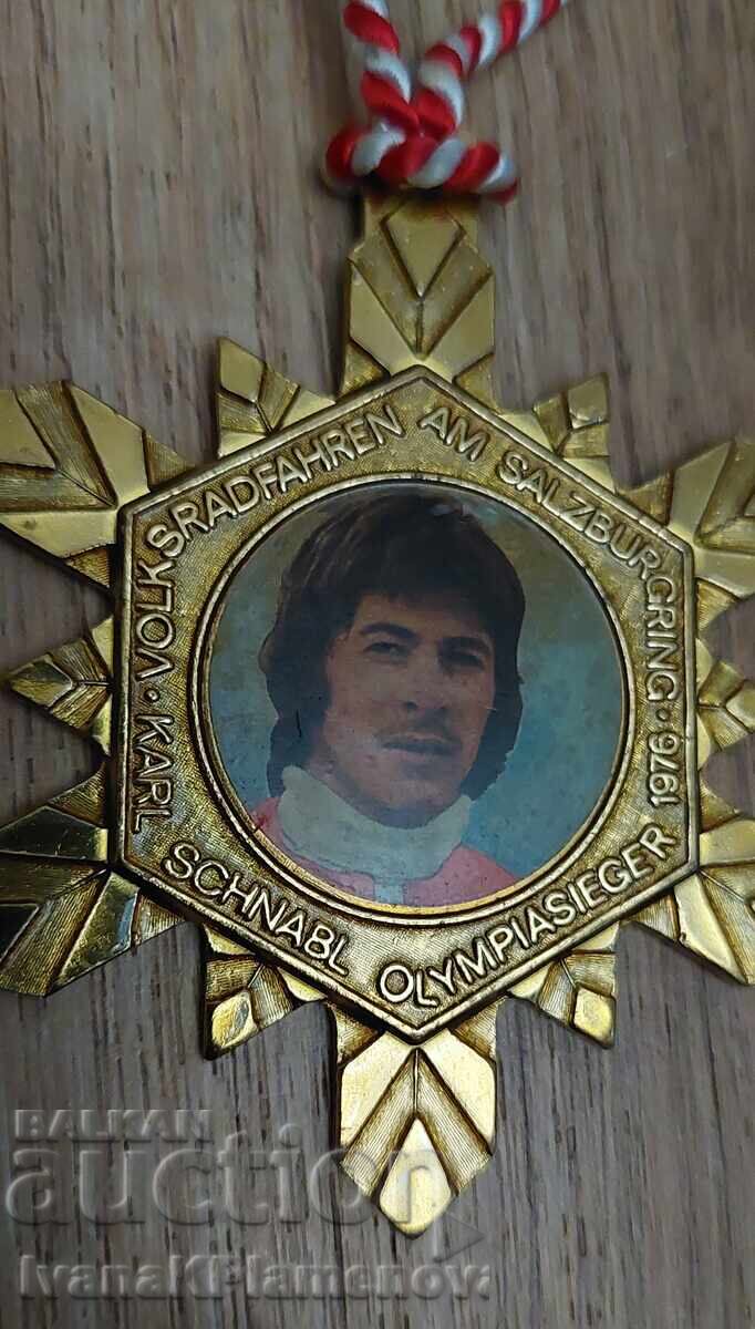 Licitație Insigna medalie pilot de Formula pentru cunoscători