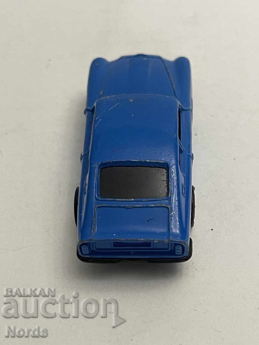 Delivery of A metal cart Delivery of A metal cart