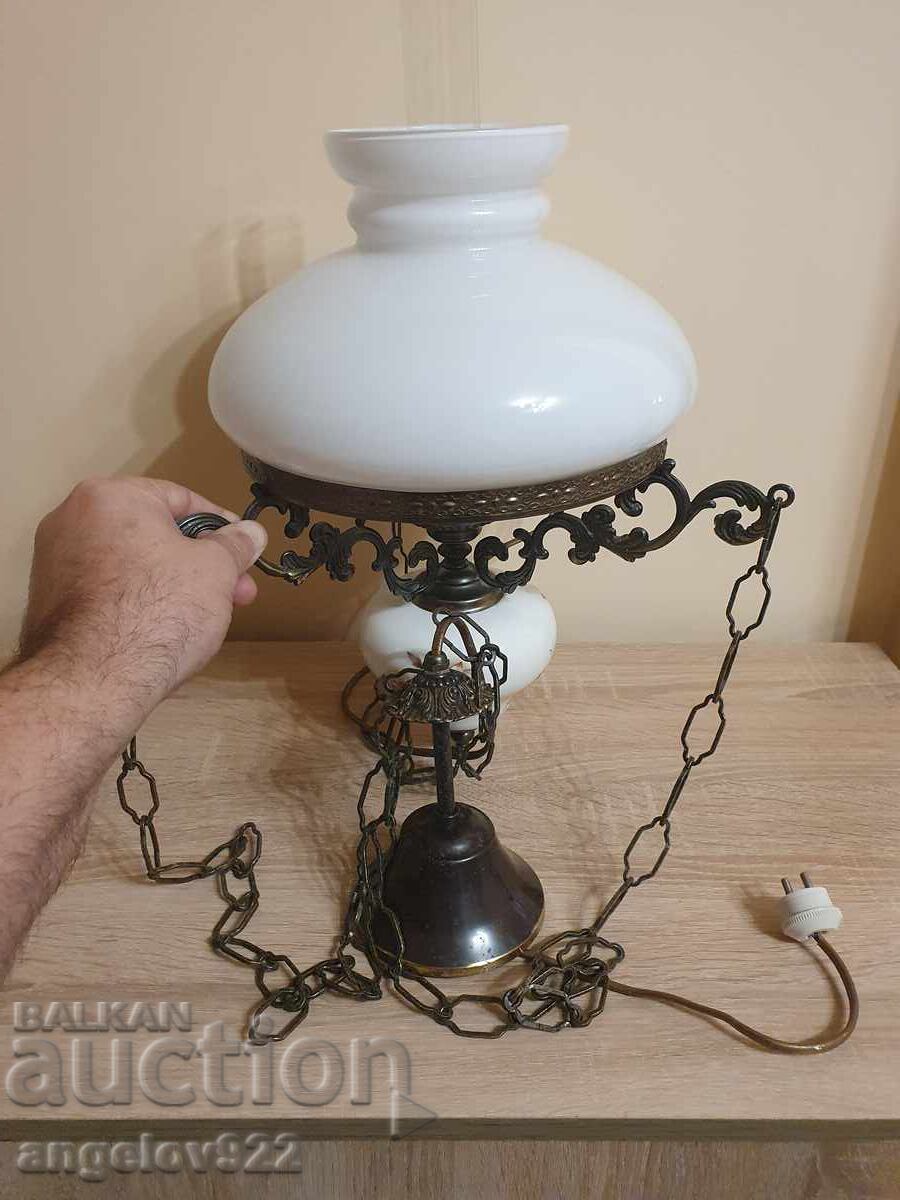 Beautiful chandelier made of bronze, porcelain, and glass!!! Beautiful chandelier made of bronze, porcelain, and glass!!!