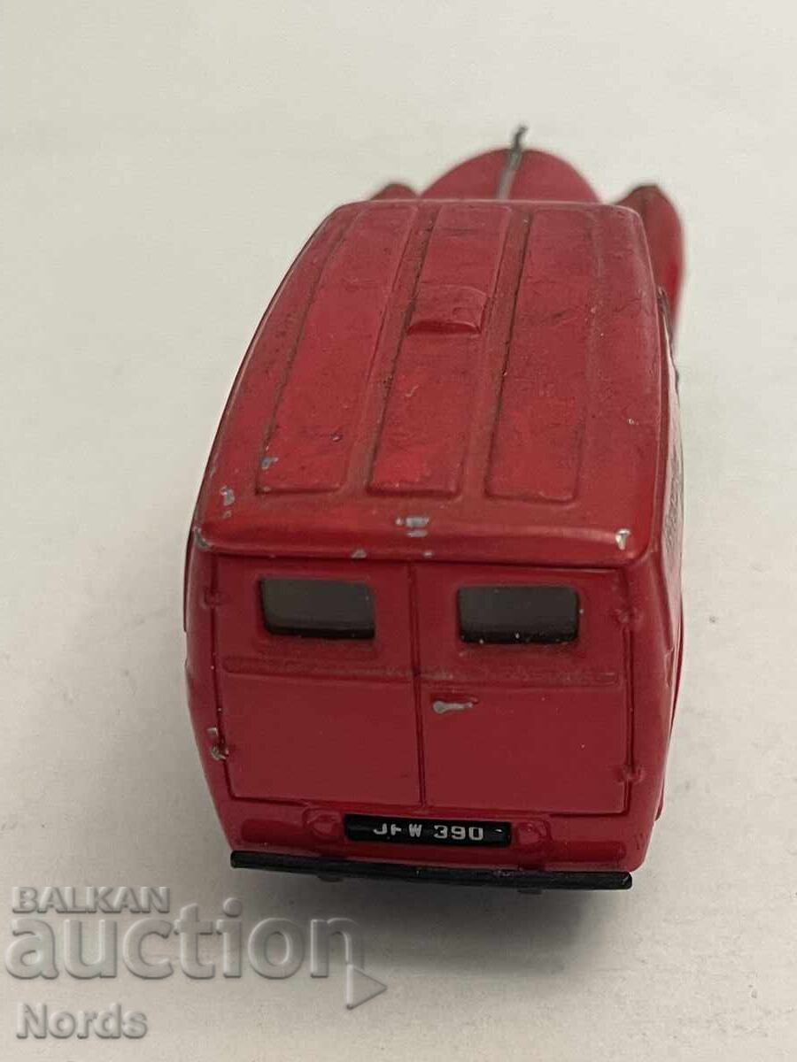 Доставка на Метална количка Доставка на Метална количка