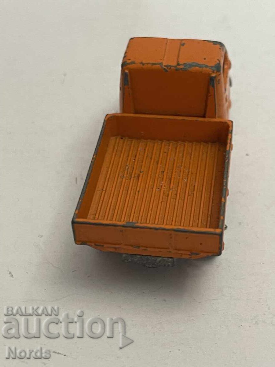 Παράδοση Ένα μεταλλικό καρότσι