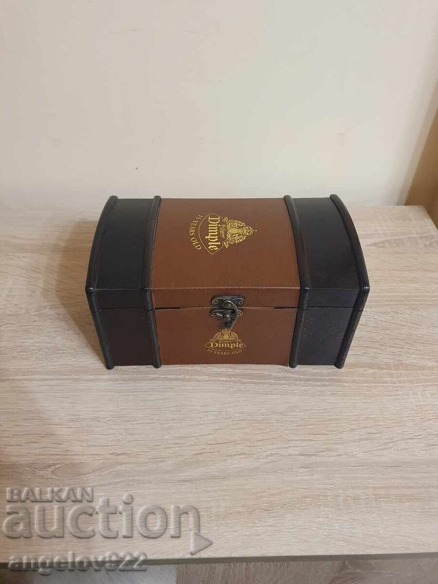 Beautiful wooden Dimple whiskey box with price 0.01 BGN | € 0.01