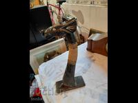 Παλιά ξύλινη φιγούρα . BZTS