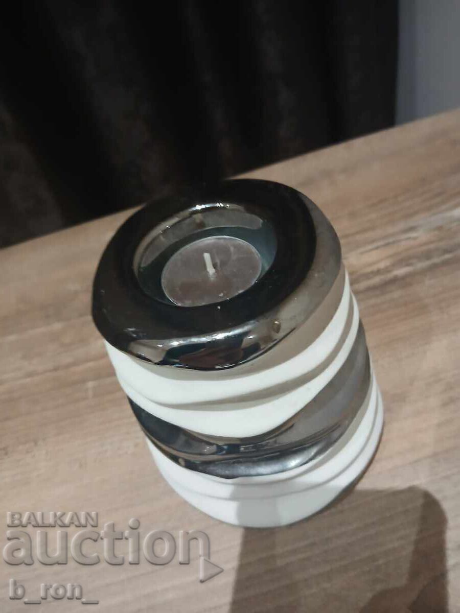 A beautiful candle holder - 5 A beautiful candle holder - 5