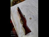 Παλιό παιδικό πιστόλι, διακόσμηση. BZC