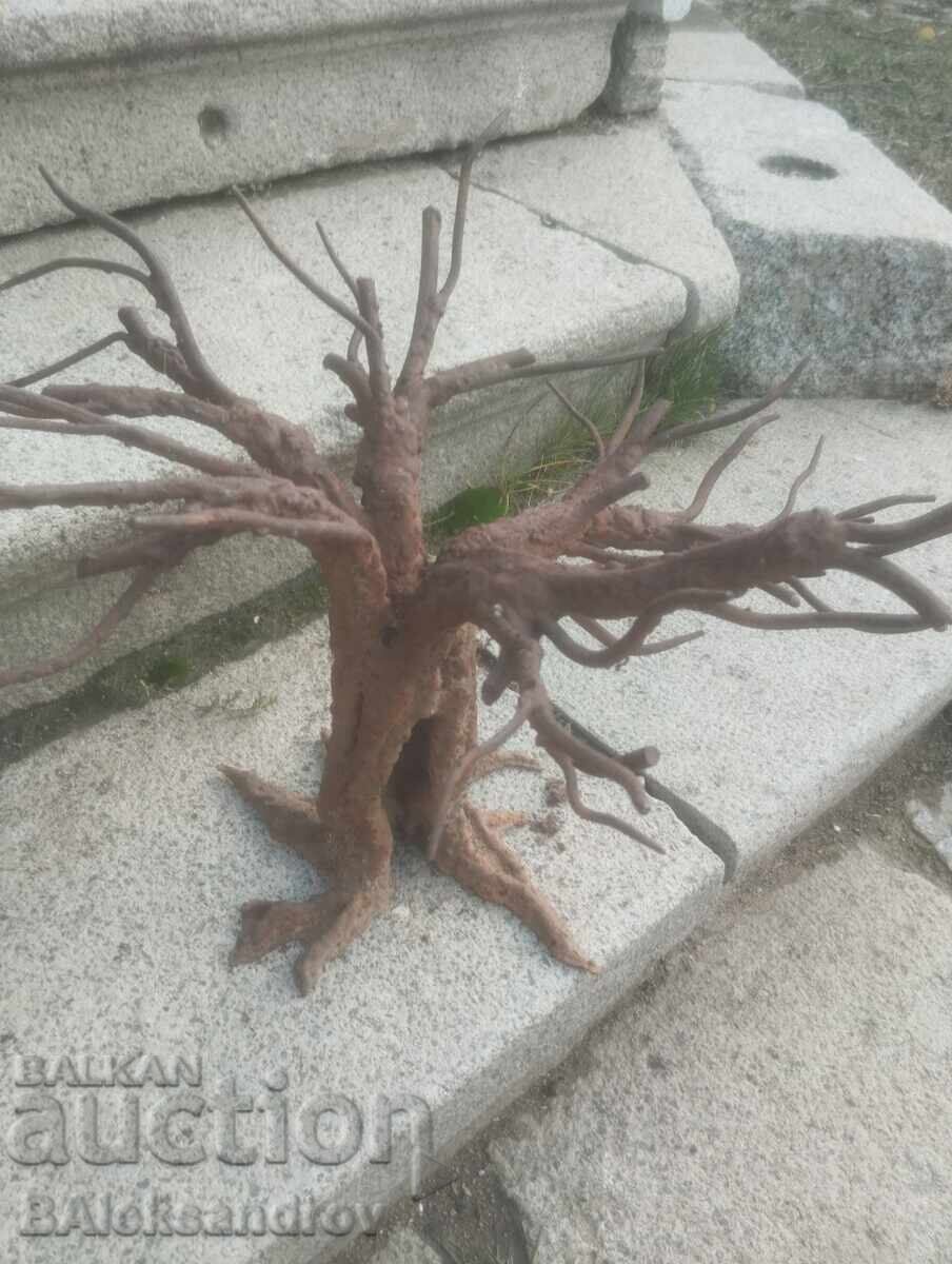 Изкуство от метал с цена € 23.55 | 46.06 лв.