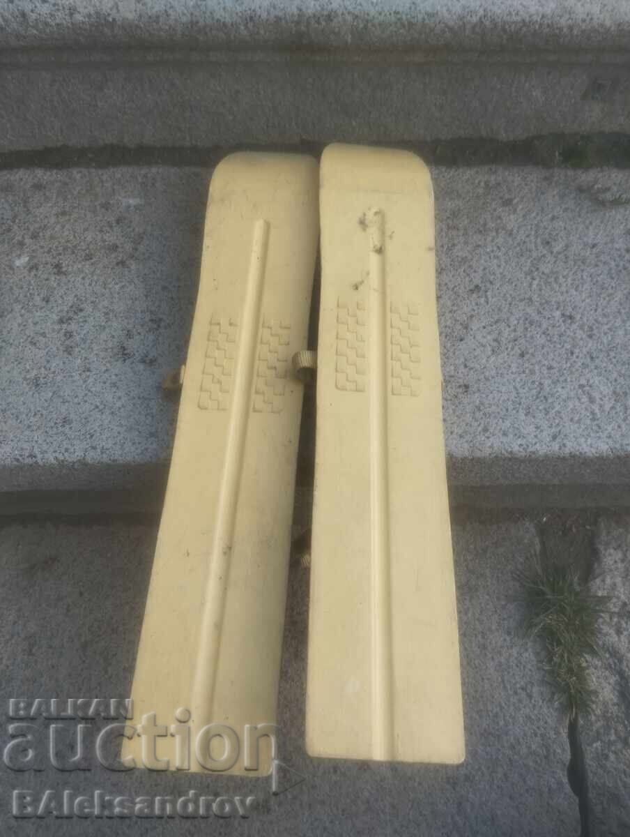 Old children's skis - 5