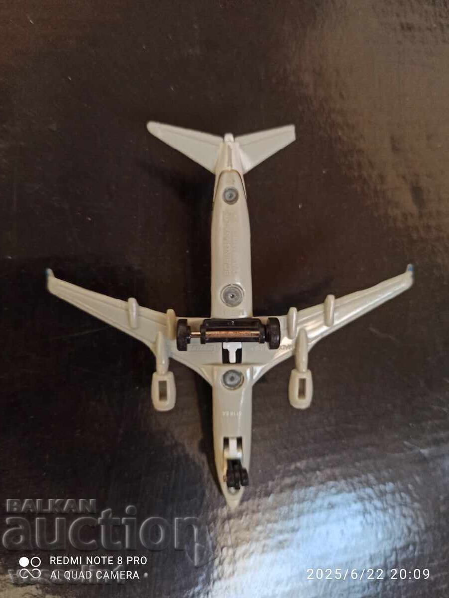 Аукцион Мачбокс самолет matchbox Boeing 737 от 1973г