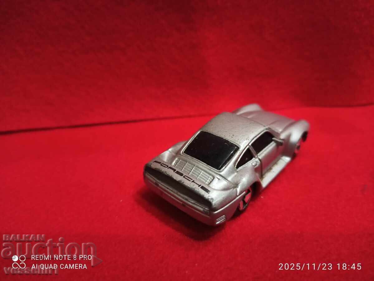 Стара играчка количка Porsche 959 1/64 с цена € 6.00 | 11.73 лв.