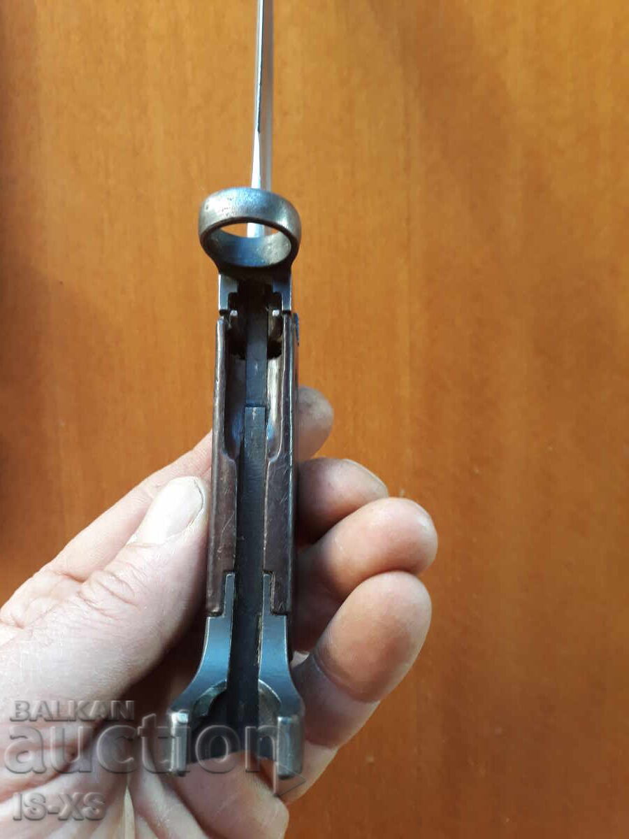 Delivery of AK-47 Kalashnikov (or: AK-47 Rifle) Delivery of AK-47 Kalashnikov (or: AK-47 Rifle)