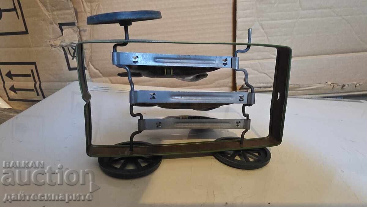 Стара играчка с коне,липсващо колело - 5 Стара играчка с коне,липсващо колело - 5