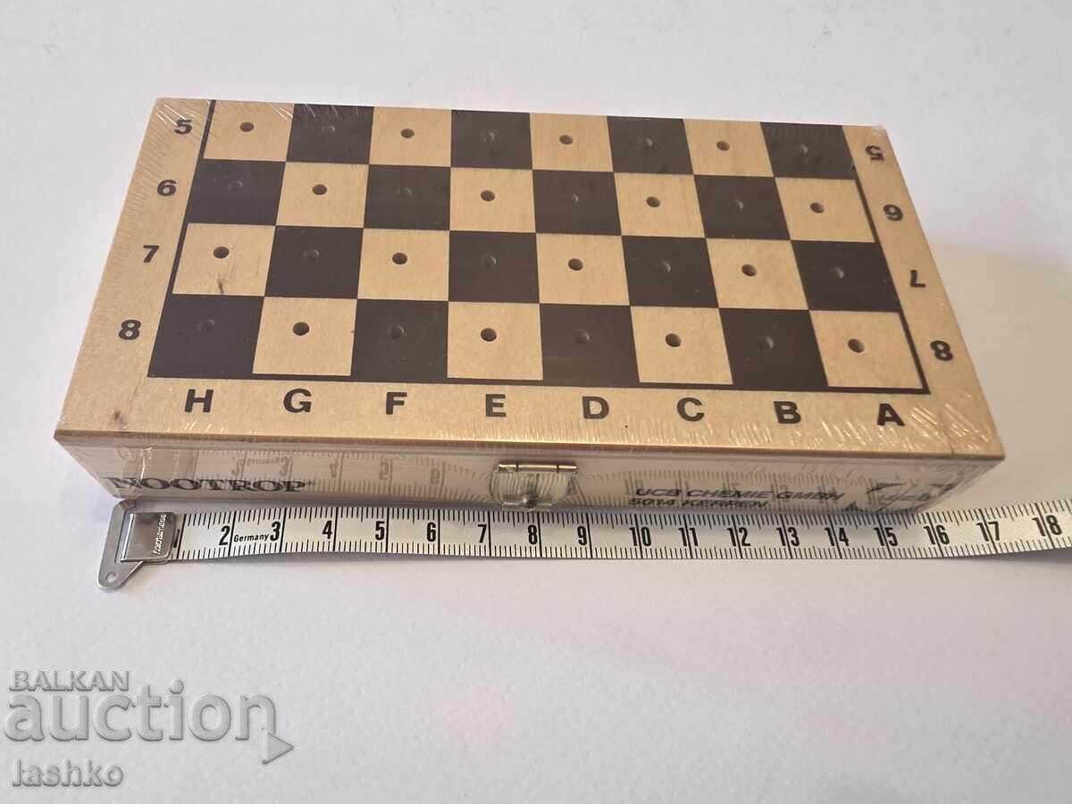Șah turistic german cu preț 29.99 BGN | € 15.33