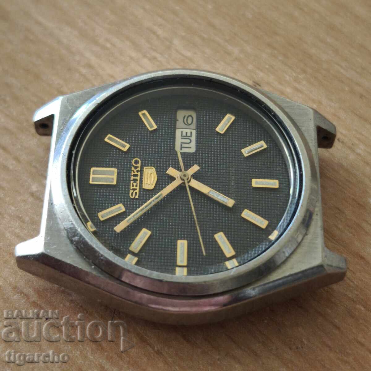 Auction  SEIKO 5 watch