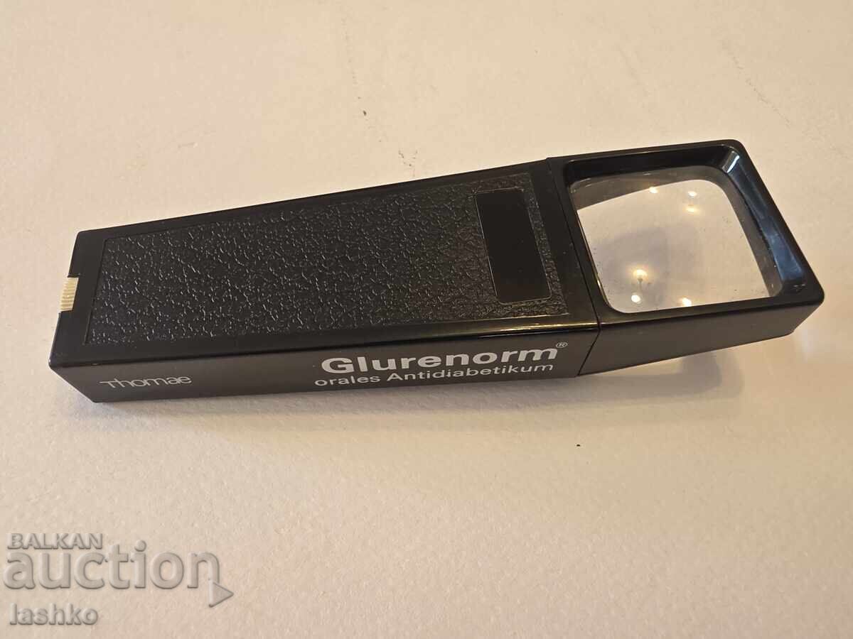 Delivery of Old jewelry loupe