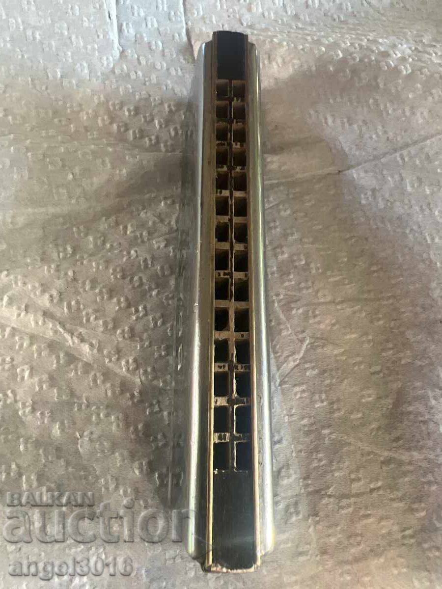 Delivery of I offer a Hohner Bravo accordion Delivery of I offer a Hohner Bravo accordion