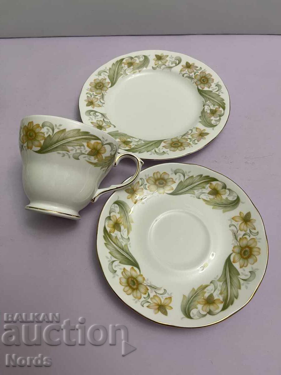 Δημοπρασία ΔΟΥΚΙΣΣΑ Αγγλικό σετ τριών τσαγιού