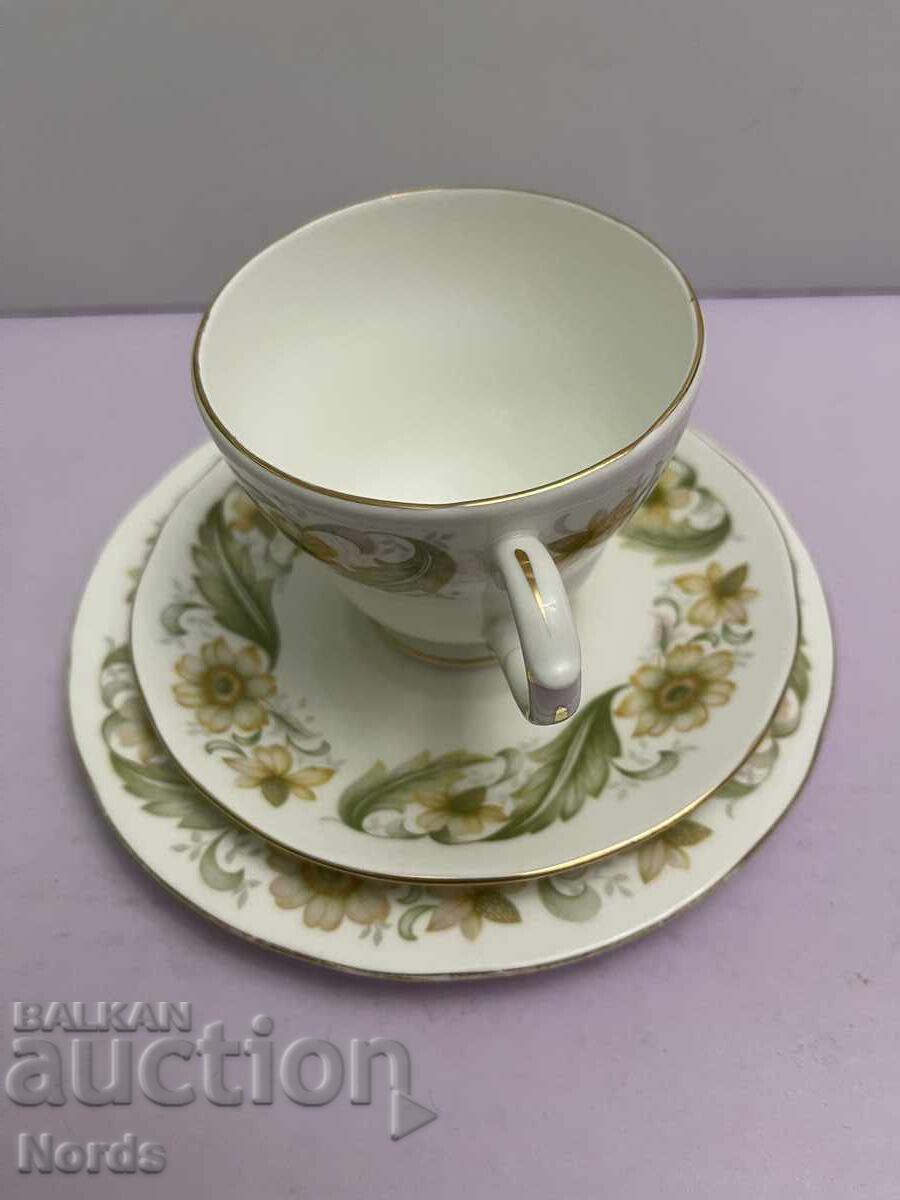 Δημοπρασία ΔΟΥΚΙΣΣΑ Αγγλικό σετ τριών τσαγιού Δημοπρασία ΔΟΥΚΙΣΣΑ Αγγλικό σετ τριών τσαγιού