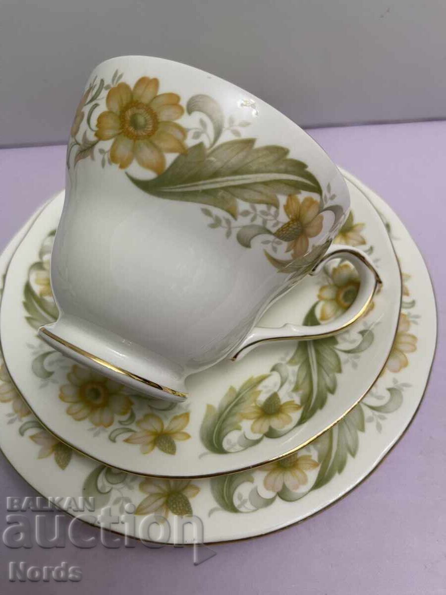 Δημοπρασία ΔΟΥΚΙΣΣΑ Αγγλικό σετ τριών τσαγιού Δημοπρασία ΔΟΥΚΙΣΣΑ Αγγλικό σετ τριών τσαγιού