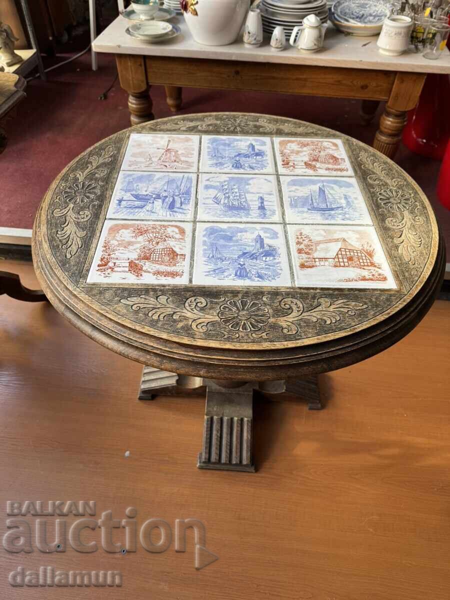 Παλιό στρογγυλό τραπέζι με τιμή 199.00 BGN | € 101.75