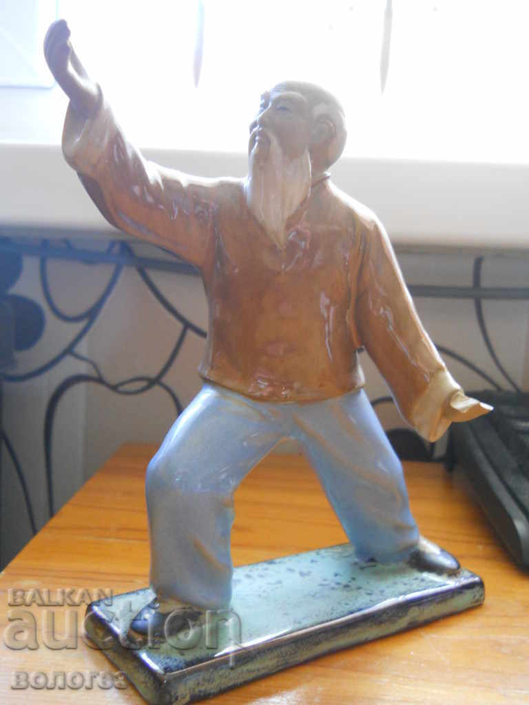 Statuetă ceramică - maestru de kung fu (China) cu preț € 17.90 | 35.01 BGN