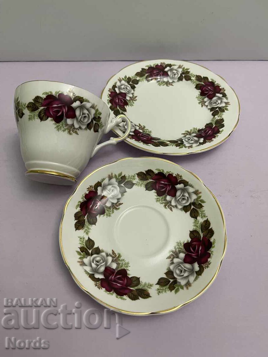 Licitație Set de ceai triplu englezesc Licitație Set de ceai triplu englezesc