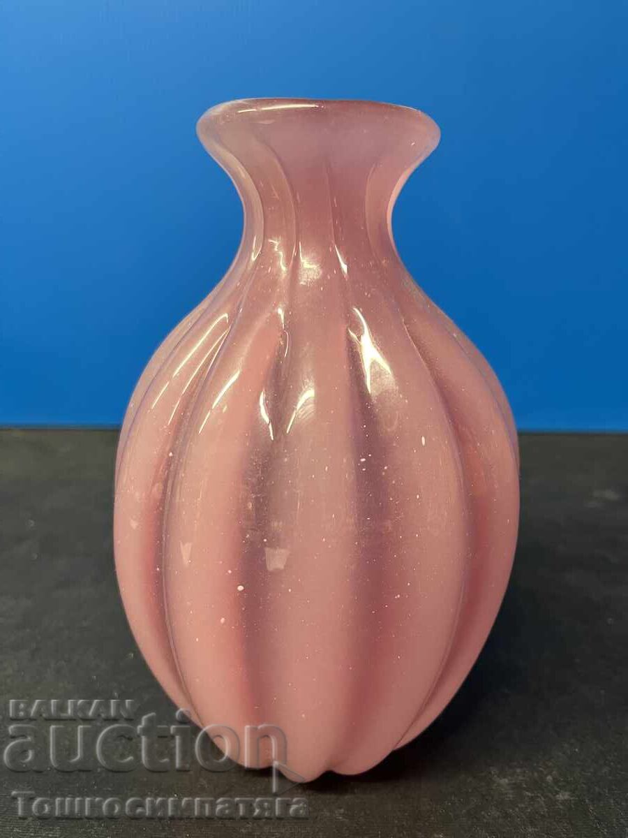 Auction  Collectible Murano Vase, Italy