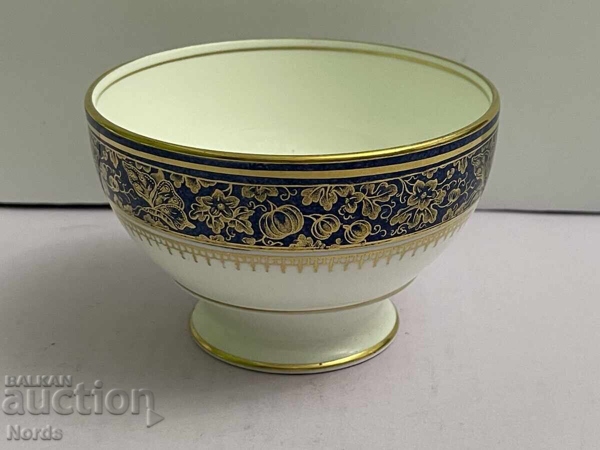 Аукцион Винтидж купичка и каничка Аукцион Винтидж купичка и каничка