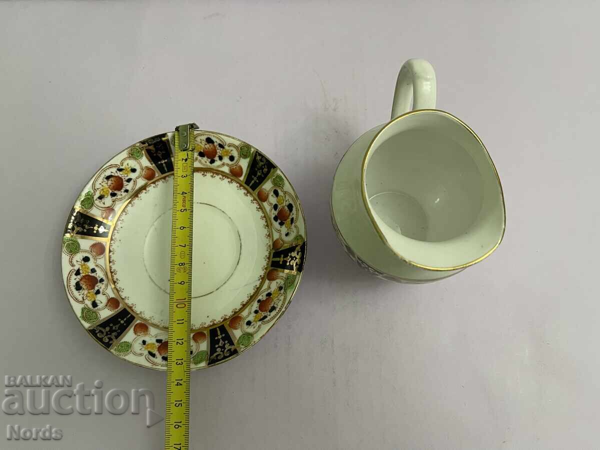 MELBA Vintage Teapot and Saucer - 7 MELBA Vintage Teapot and Saucer - 7