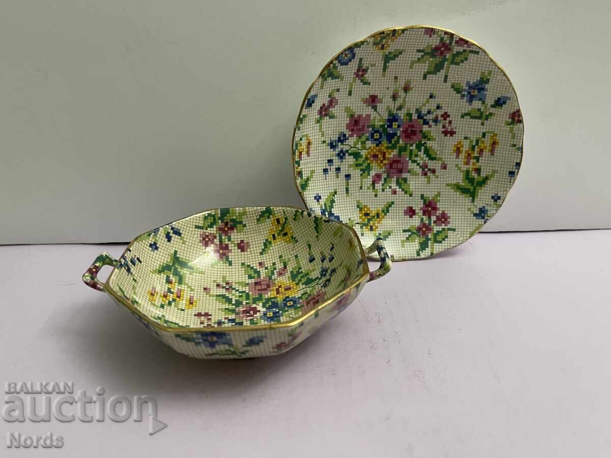 Αντίκα κούπα με δύο χερούλια και πιατάκι Αντίκα κούπα με δύο χερούλια και πιατάκι