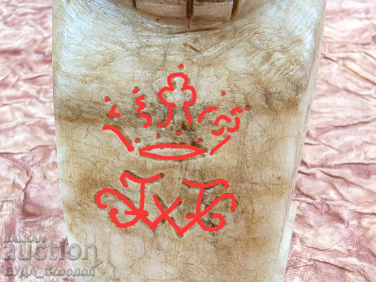 Very old steatite fish figure, 1672 - 7