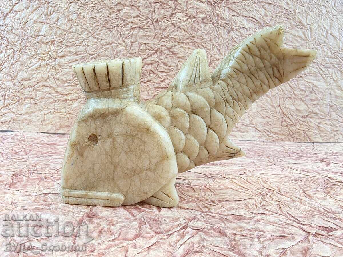 Very old steatite fish figure, 1672