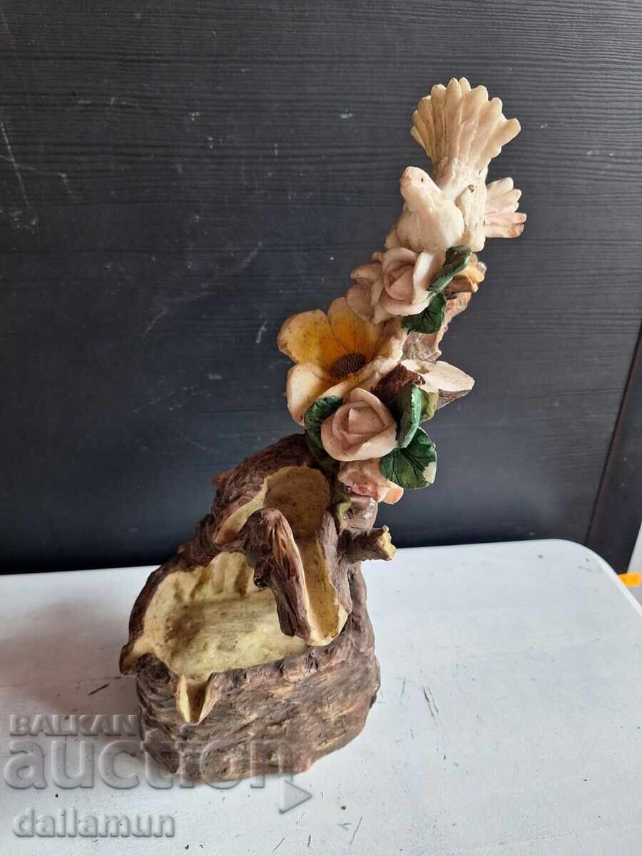 Auction  Old souvenir for decoration