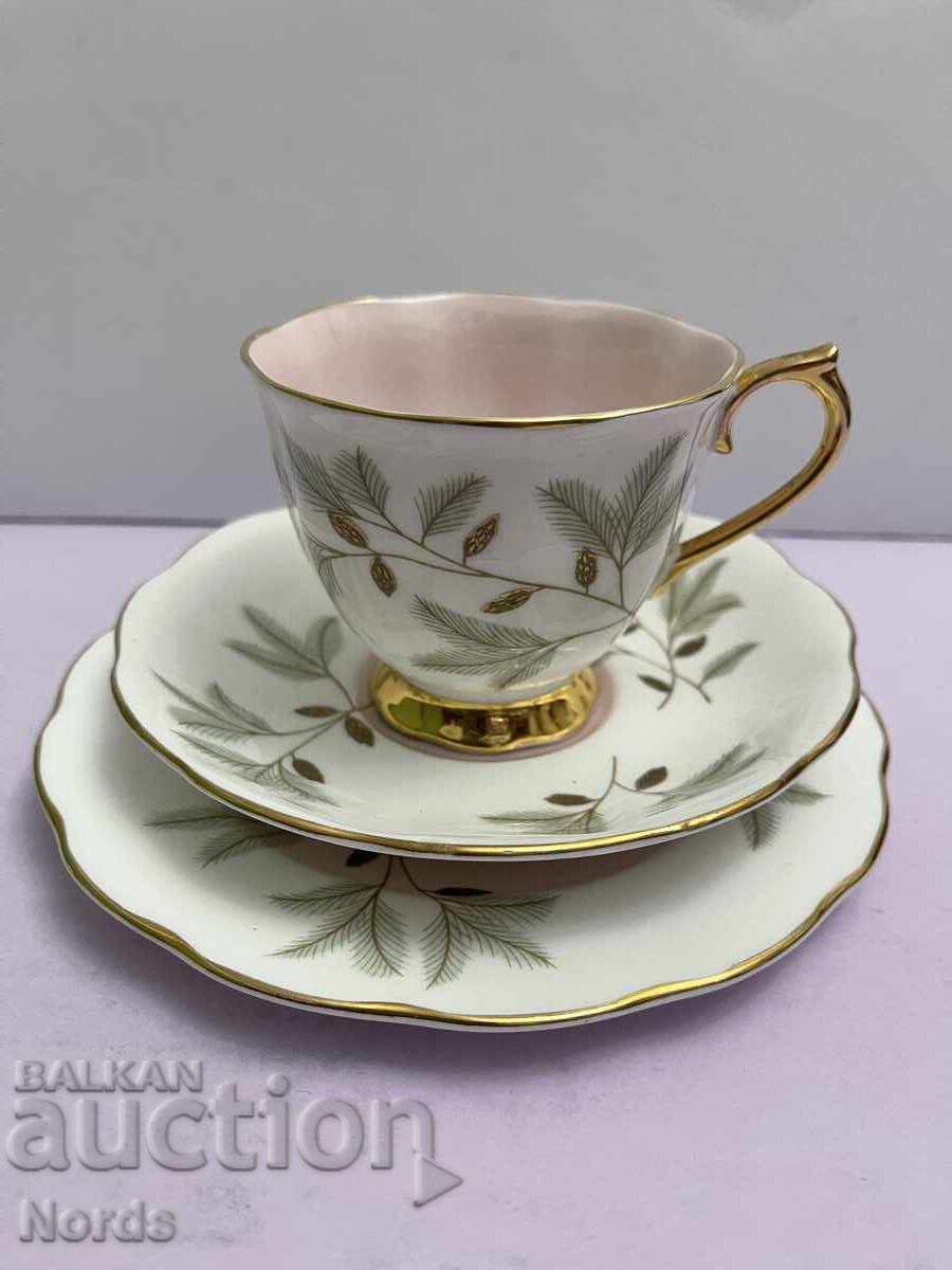 ROYAL ALBERT τριπλό σετ τσαγιού ROYAL ALBERT τριπλό σετ τσαγιού