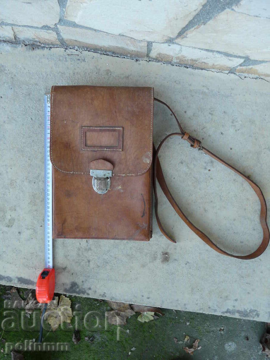 Commander's bag made of natural leather