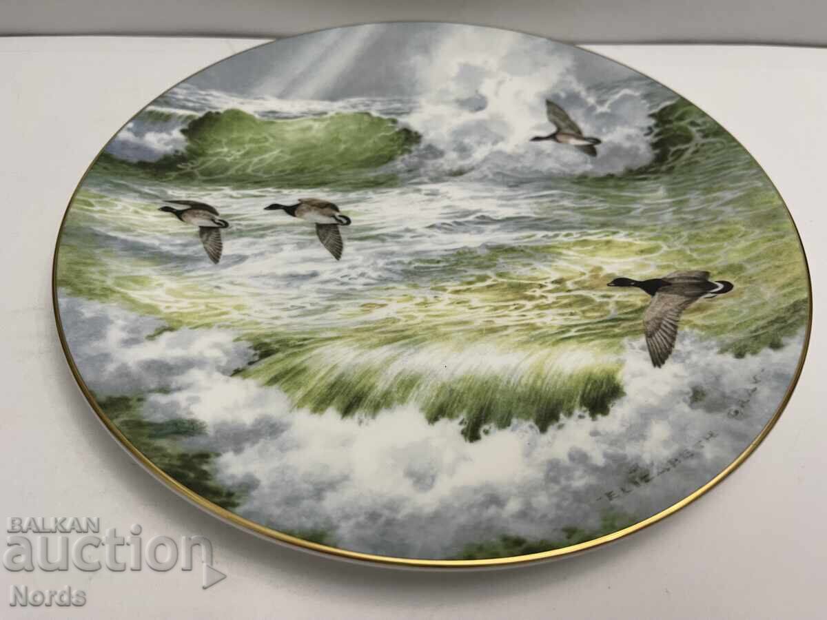 Порцеланова чиния Royal Doulton с цена 16.90 лв. | € 8.64 Порцеланова чиния Royal Doulton с цена 16.90 лв. | € 8.64