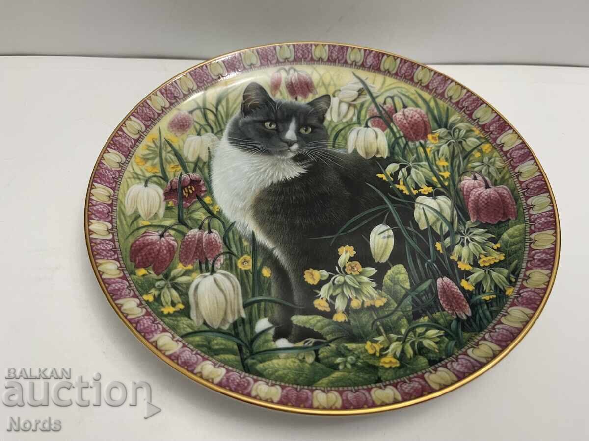 Ένα όμορφο πορσελάνινο πιάτο με τιμή 14.90 BGN | € 7.62 Ένα όμορφο πορσελάνινο πιάτο με τιμή 14.90 BGN | € 7.62