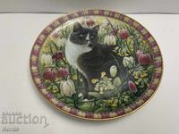 Ένα όμορφο πορσελάνινο πιάτο