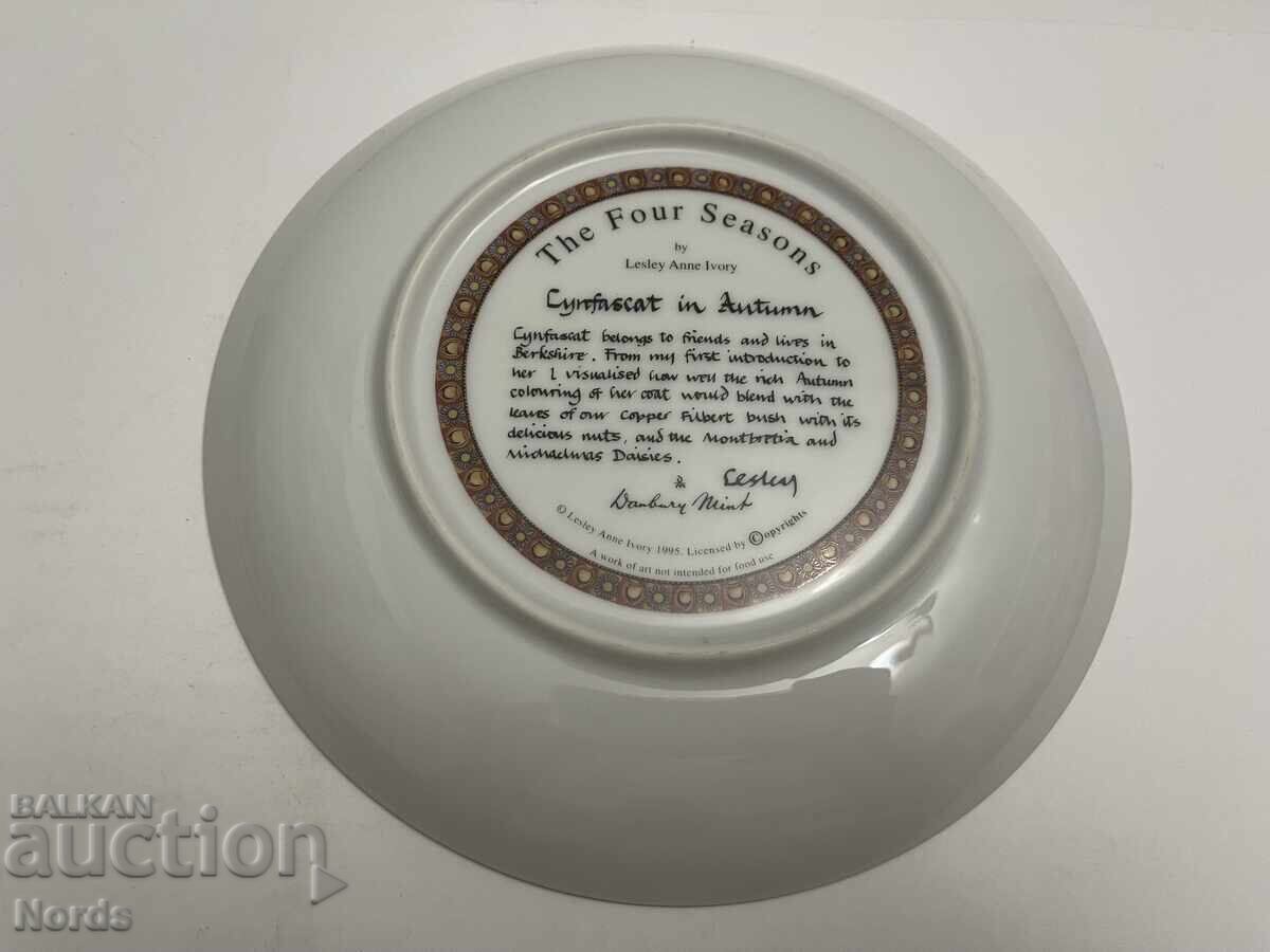 Auction A beautiful porcelain plate Auction A beautiful porcelain plate