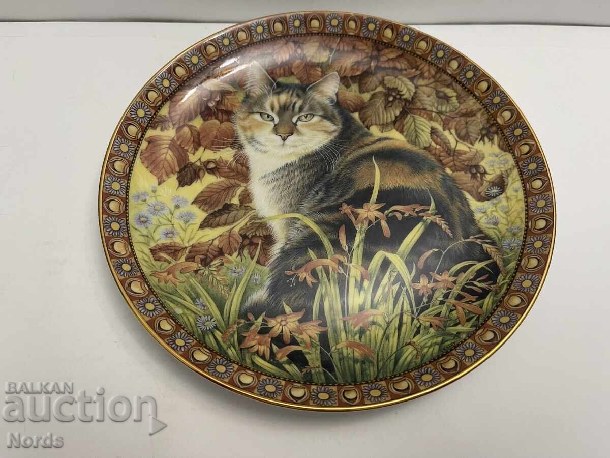 A beautiful porcelain plate A beautiful porcelain plate